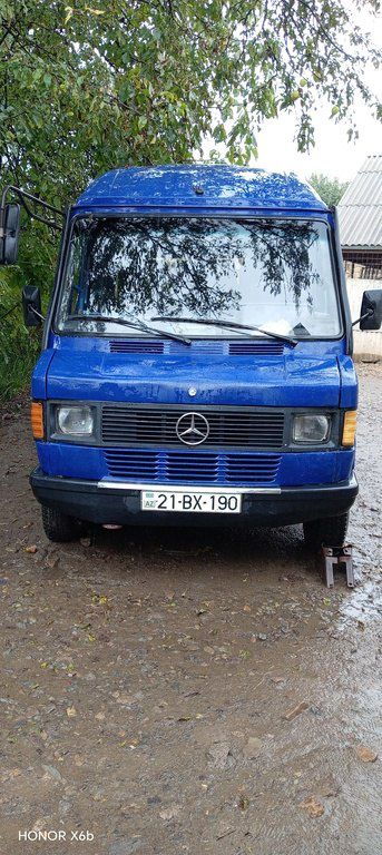 Mercedes 208 D, 2.5 L, 1992 il, 380 000 km — 7 500 ₼ · Gədəbəy · Avtomobillər Mercedes 208 D, 2.5 L, 1992 il, 380 000 km — Gədəbəy