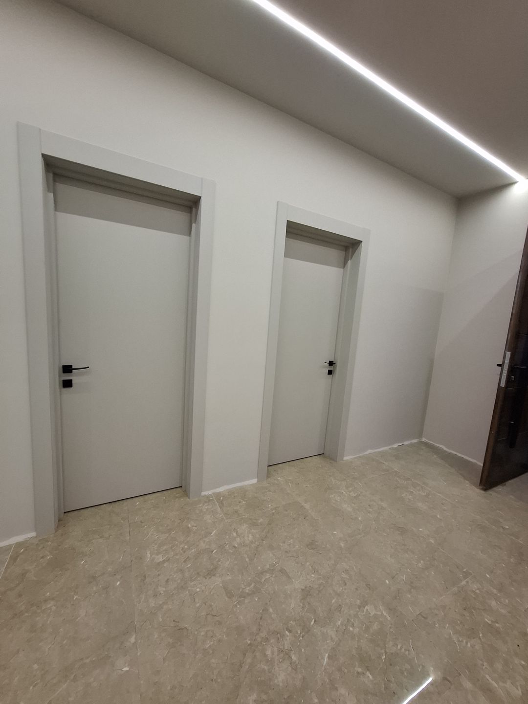 Qapı, plintus, montaj xidmətləri - satış və çatdırılma — Pəncərələr, qapılar, balkonlar, Bakı (7)