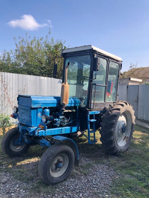Traktor T-28 Bütün senedleri qaydasındadır, rul gidravlikdir. Most — Biləsuvar