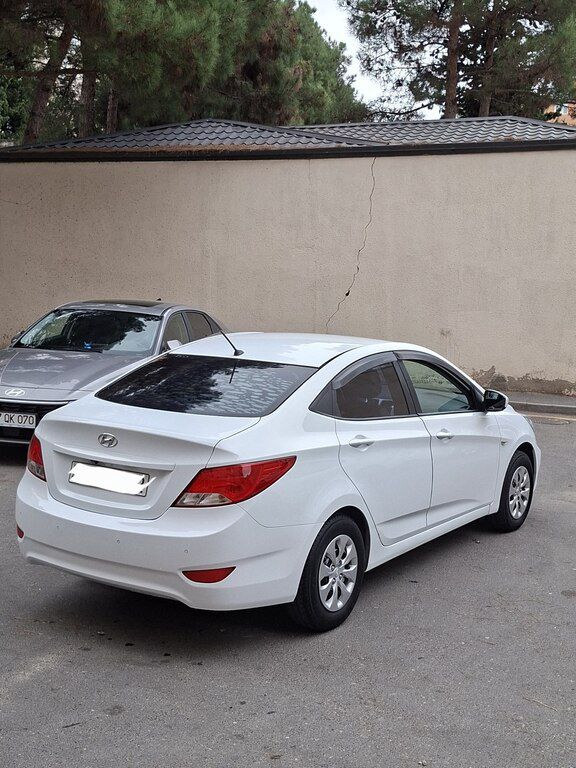 Hyundai Accent, 1.4 L, 2017 il, 183 645 km — Avtomobillər, Bakı (4)