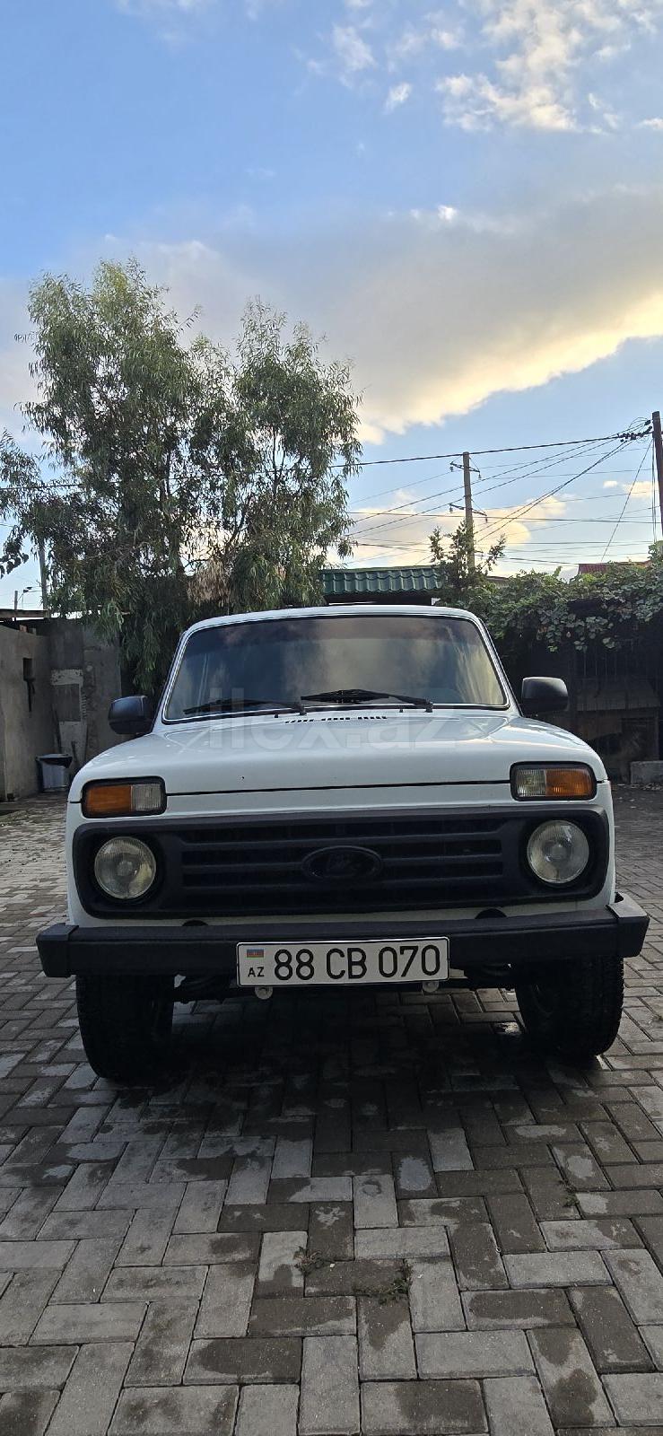 2010 VAZ (Lada) 4x4 Niva, 1.7 L, 2010, 70,600 km 88-CB-070 — Avtomobillər, Bakı (2)