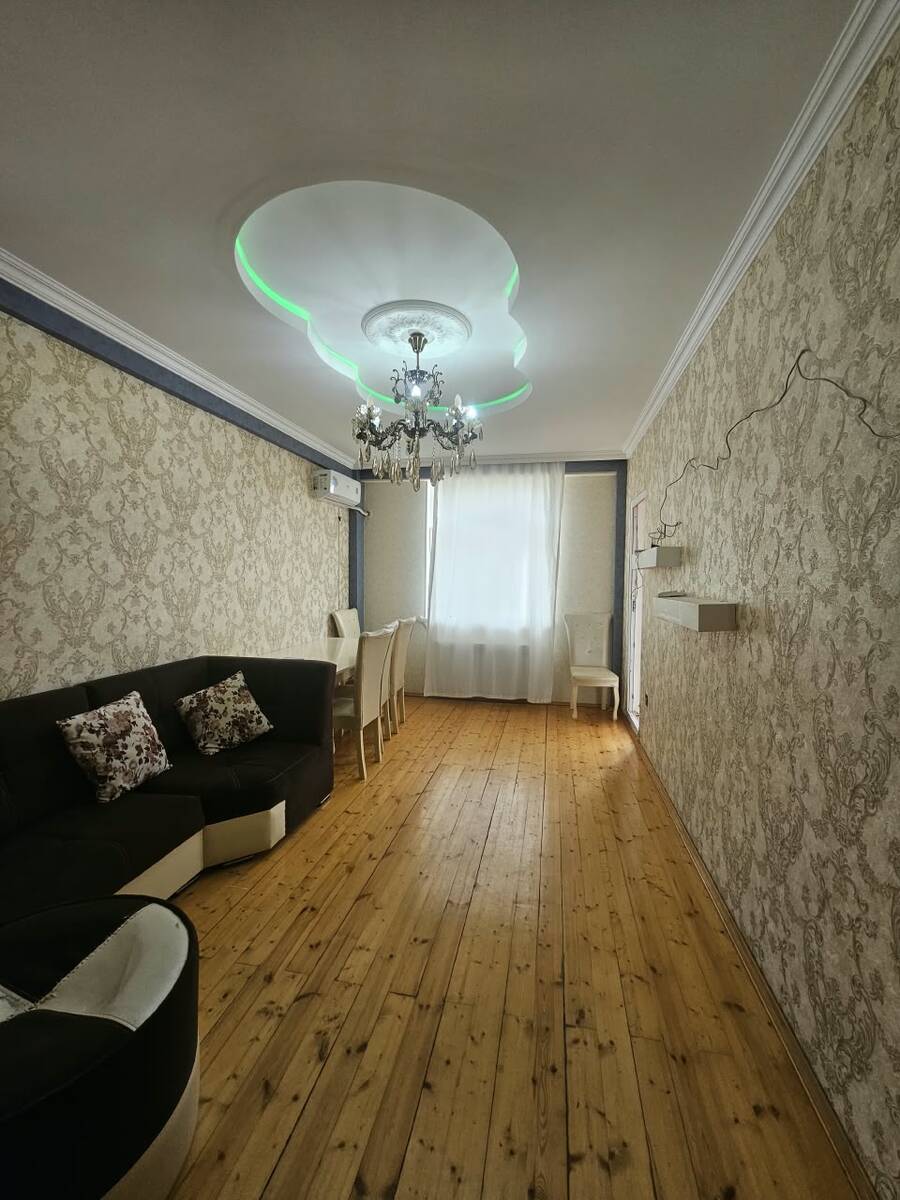 Satılır 2 otaqlı köhnə tikili 54 m² — Mənzil, Bakı