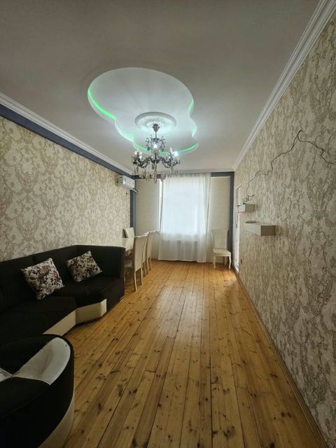 Satılır 2 otaqlı köhnə tikili 54 m² — Bakı
