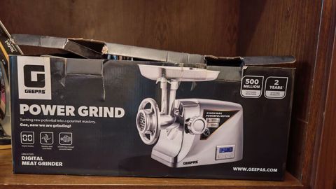 Geepas Power Grind rəqəmsal ətçəkən - 3500W maksimum güclü motor — 170 ₼ · Bakı · Ət xırdalayıcılar və qurğular Geepas Power Grind rəqəmsal ətçəkən - 3500W maksimum güclü motor — Bakı