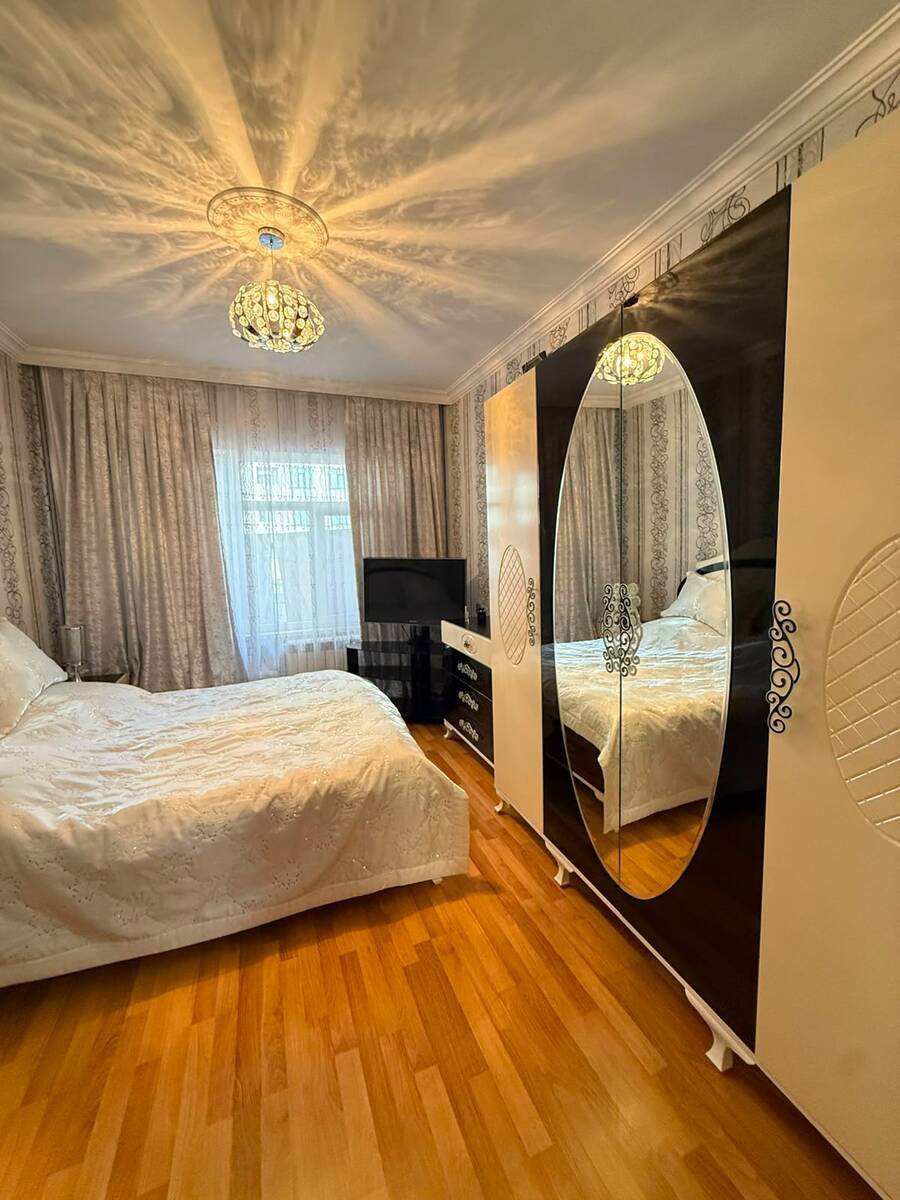 Satılır 4 otaqlı köhnə tikili 110 m² — Mənzil, Bakı (11)