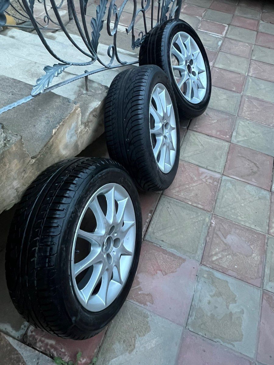 Toyota Corolla təkərləri 195/55 R16 — Ehtiyat hissələri və aksesuarlar, Bakı (5)