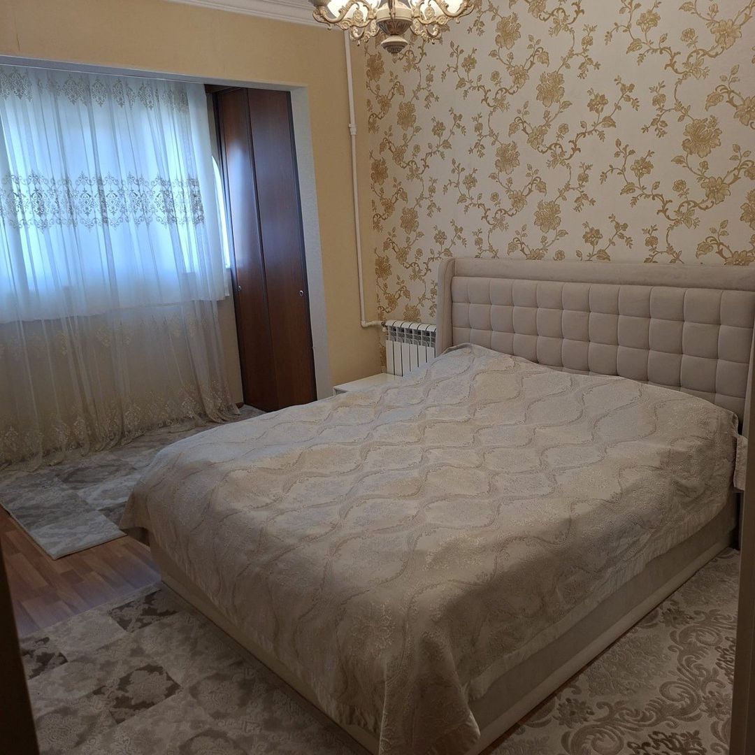 Satılır 4 otaqlı köhnə tikili 100 m² — Mənzil, Bakı (2)