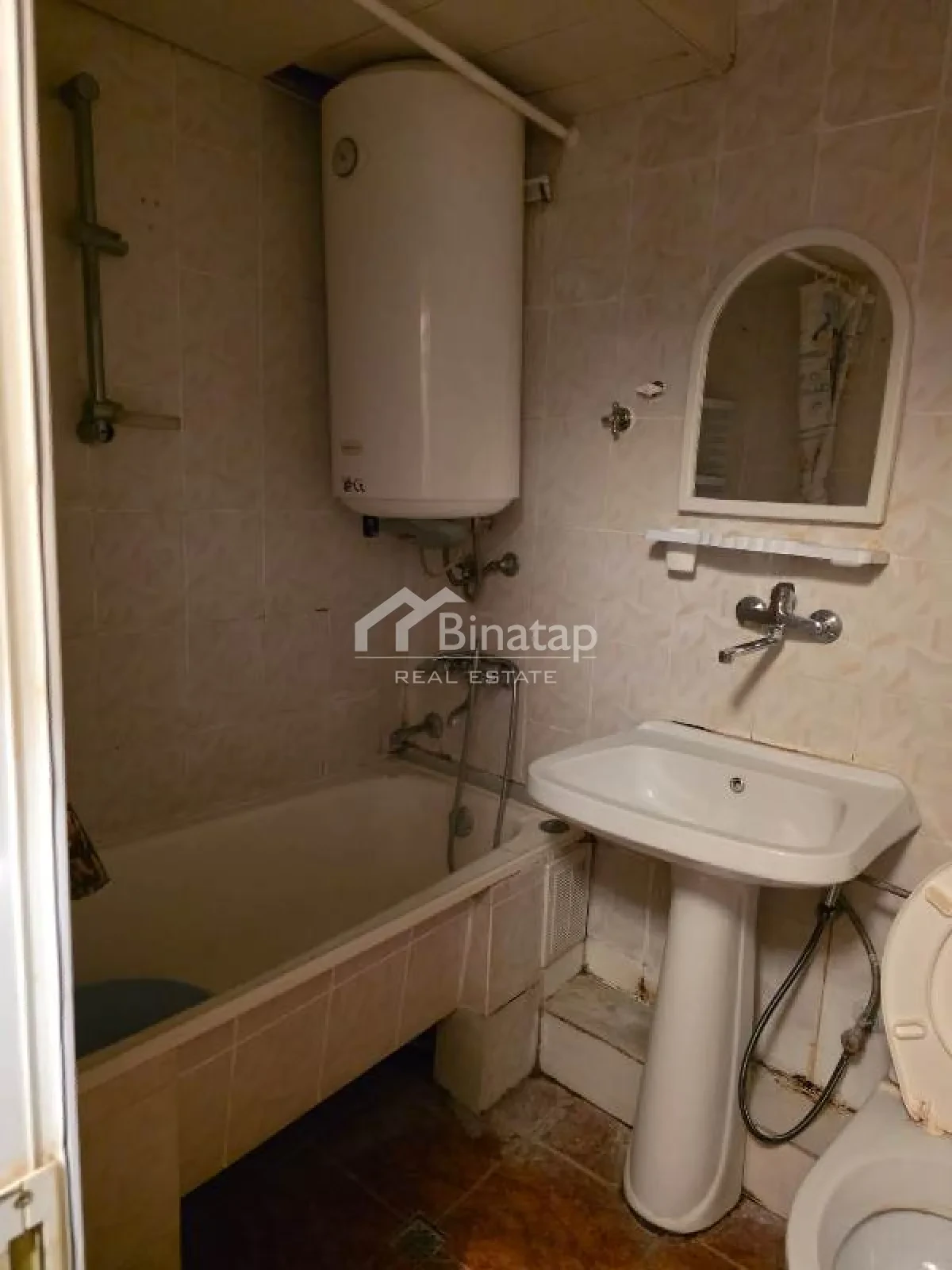 Satılır 2 otaqlı köhnə tikili 45 m², Elmlər Akademiyası metrosu, Yasamal rayonu — Mənzil, Bakı (2)