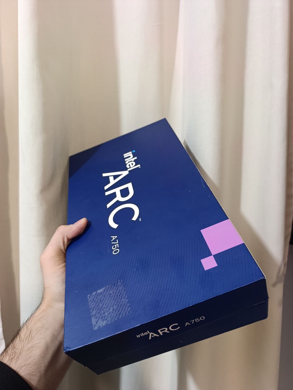 Intel ATC 750 8GB GDDR6 Model: Intel Arc A750 Limited Edition — Qrafik kartlar, Xırdalan (4)