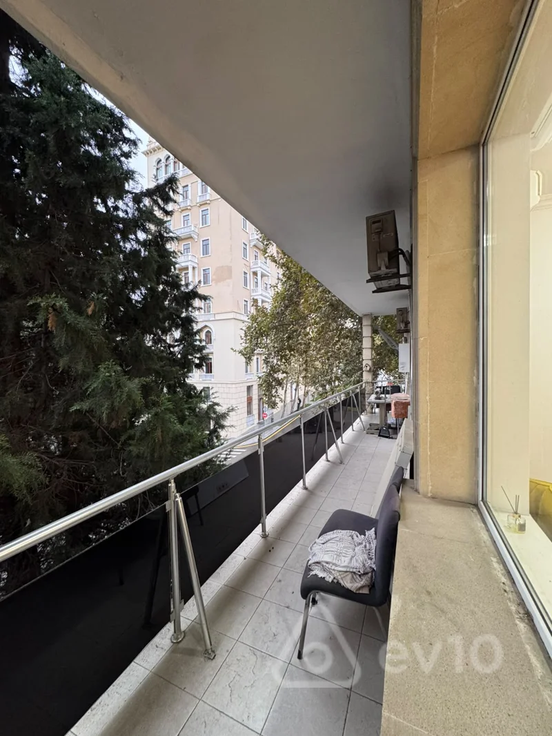 Ofis, 100 m², Lermantov küç.22 — kirayə — Ofis, Bakı (9)