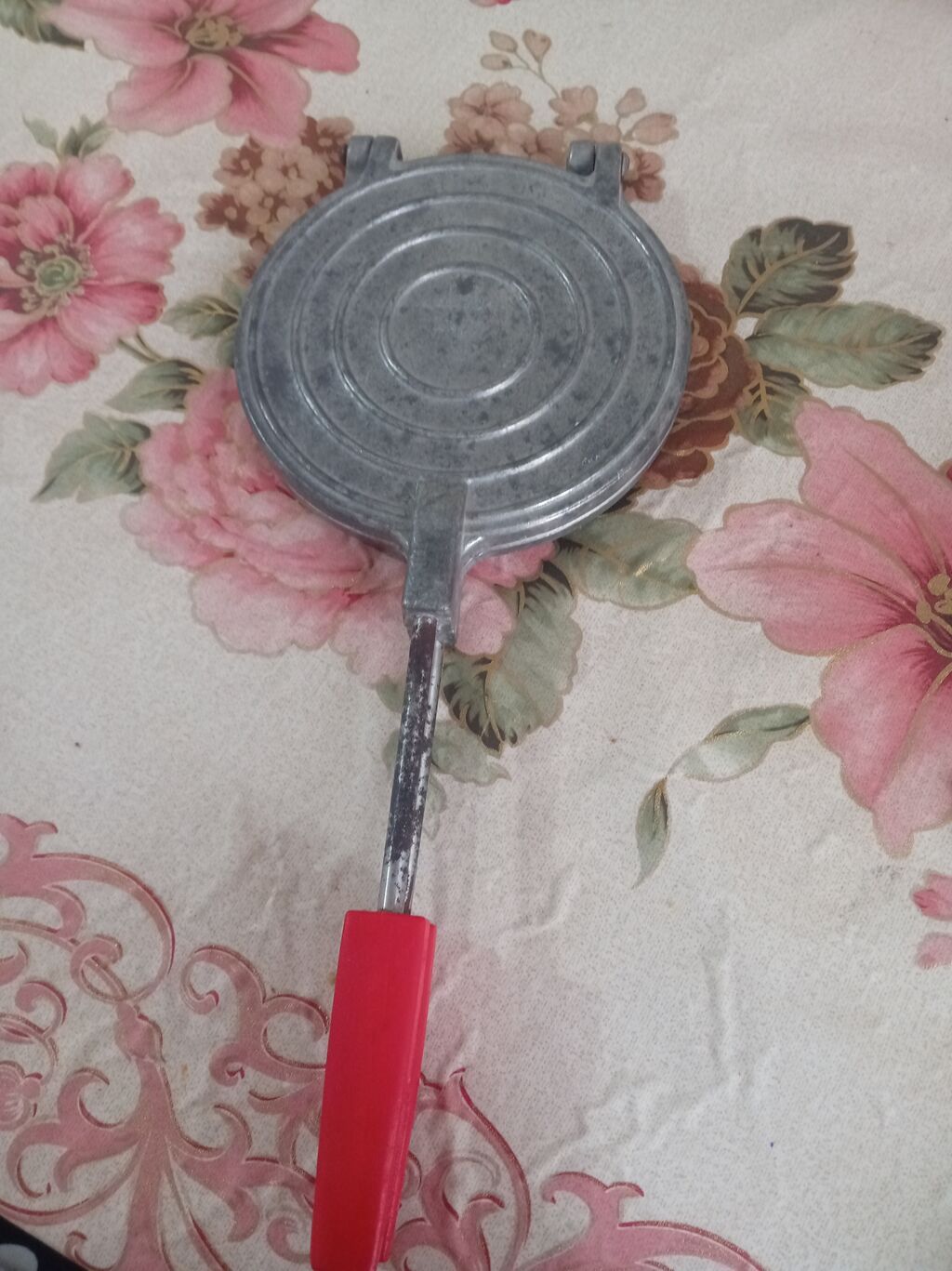 Qədimi vafli aparatı – ağır, tökmə metal korpuslu, qaz və ya soba — Bişirmə qabları, Bakı (3)