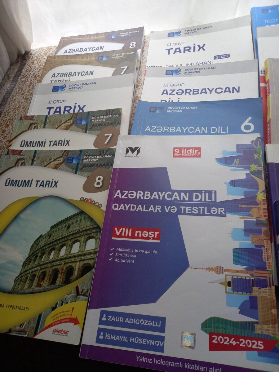 Dərsliklər — Məktəb və təhsil malları, Bakı (12)