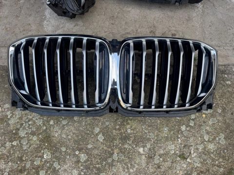 "BMW X5 G05 2023" radiator barmaqlığı — Bakı