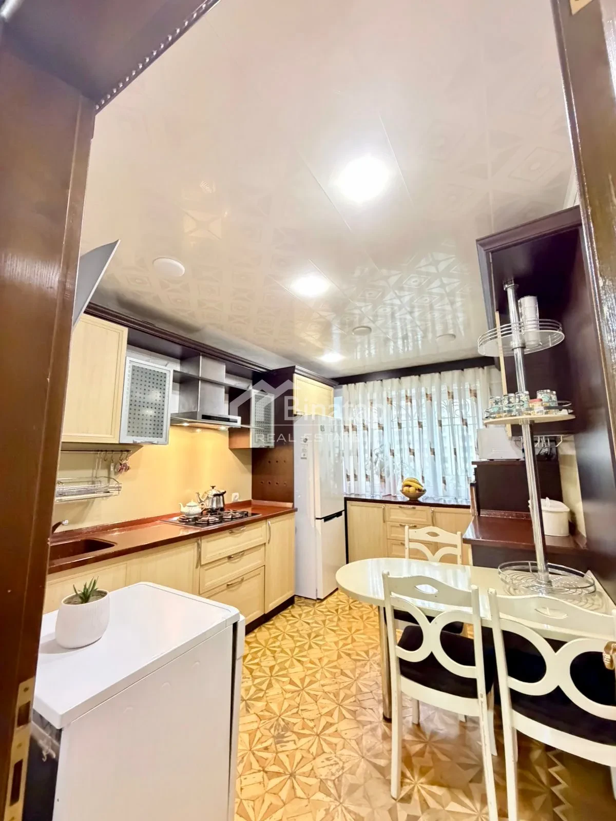 Satılır 4 otaqlı köhnə tikili 120 m², Elmlər Akademiyası metrosu, Yasamal rayonu — Mənzil, Bakı (4)