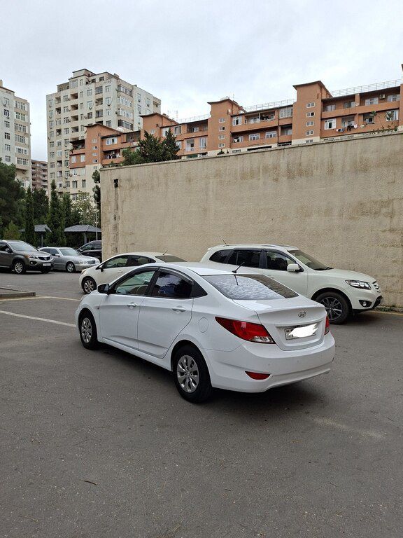 Hyundai Accent, 1.4 L, 2017 il, 183 645 km — Avtomobillər, Bakı (5)