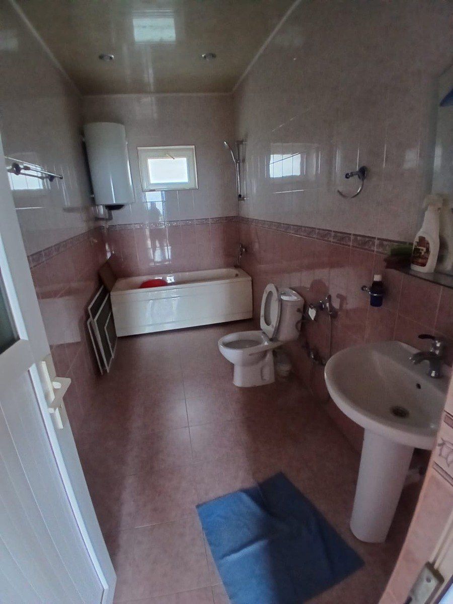Satılır 3 otaqlı həyət evi/bağ evi 200 m² — Ev, villa, Bakı (9)