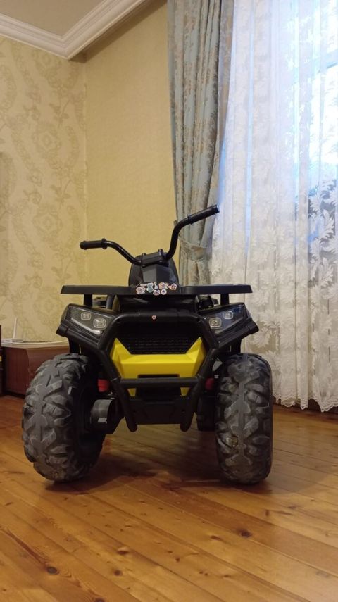 Uşaq avtomobili — 450 ₼ · Sumqayıt · Uşaq avtomobilləri Uşaq avtomobili — Sumqayıt