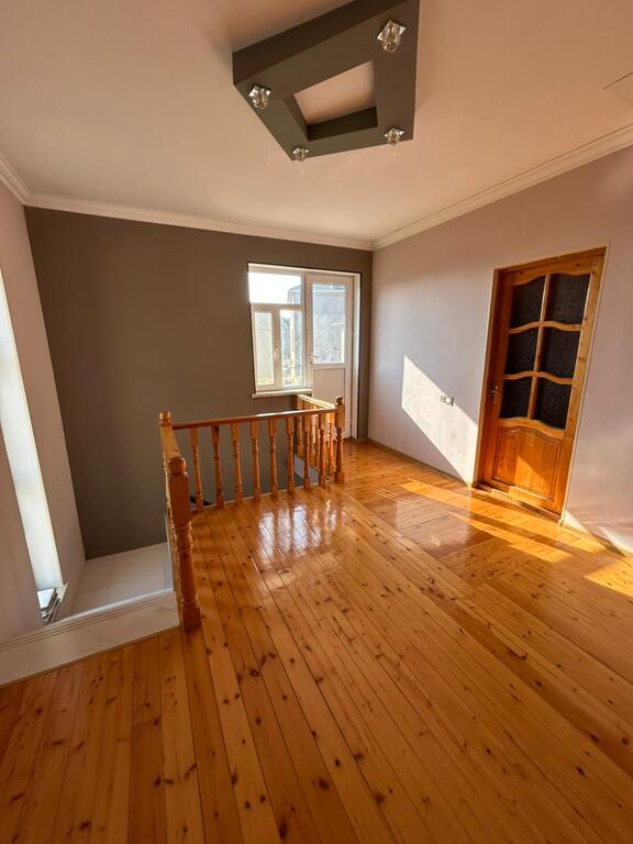 Satılır 4 otaqlı həyət evi/bağ evi 180 m² — Ev, villa, Bakı (4)