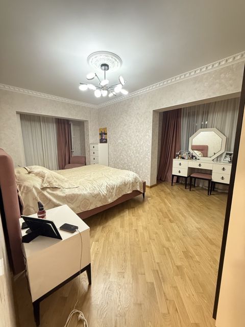 Satılır 3 otaqlı köhnə tikili 63 m² — Bakı