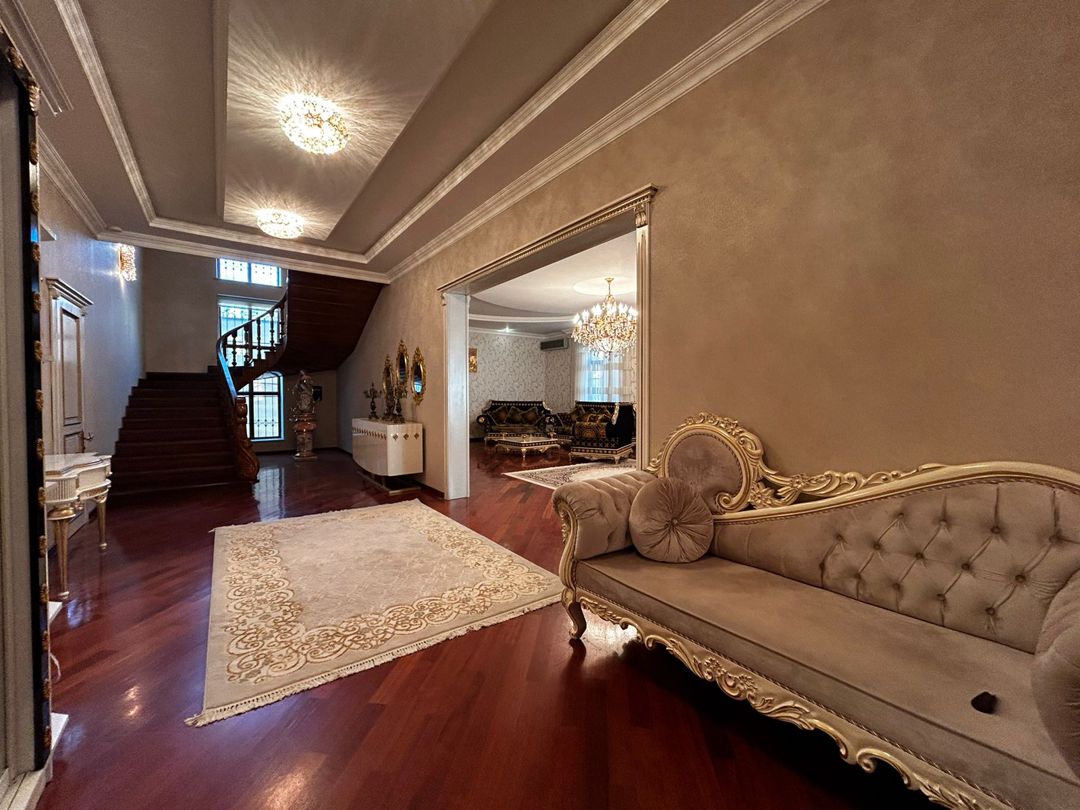 7 otaqlı ev, 600 m², 2-ci Badamdar küç., küç — Ev, villa, Bakı (2)