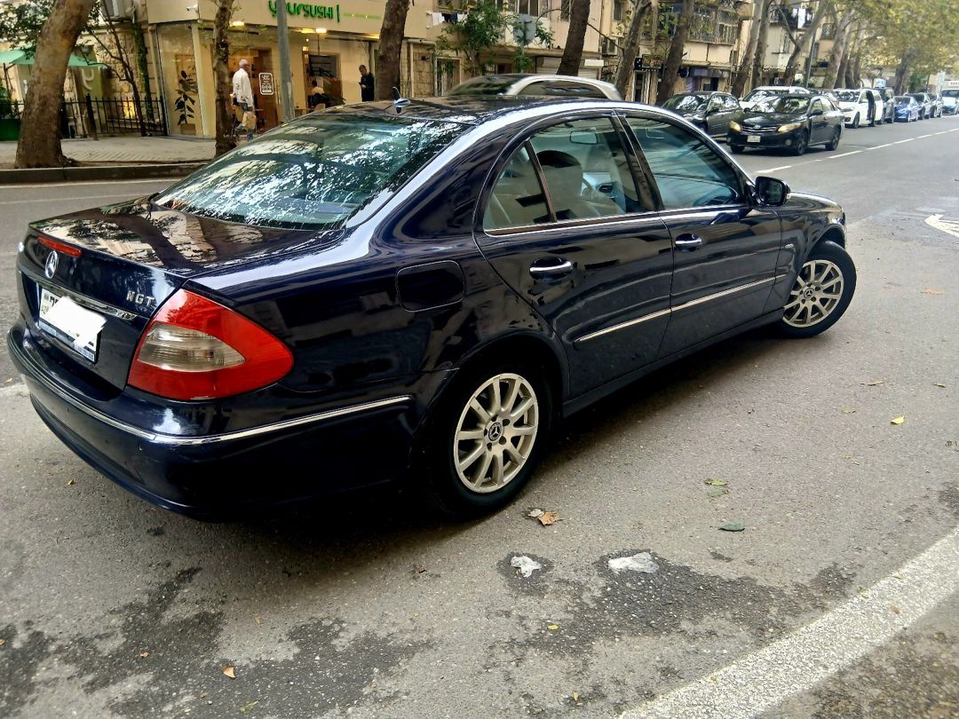 Mercedes E 200, 2008 il — Avtomobillər, Bakı (4)