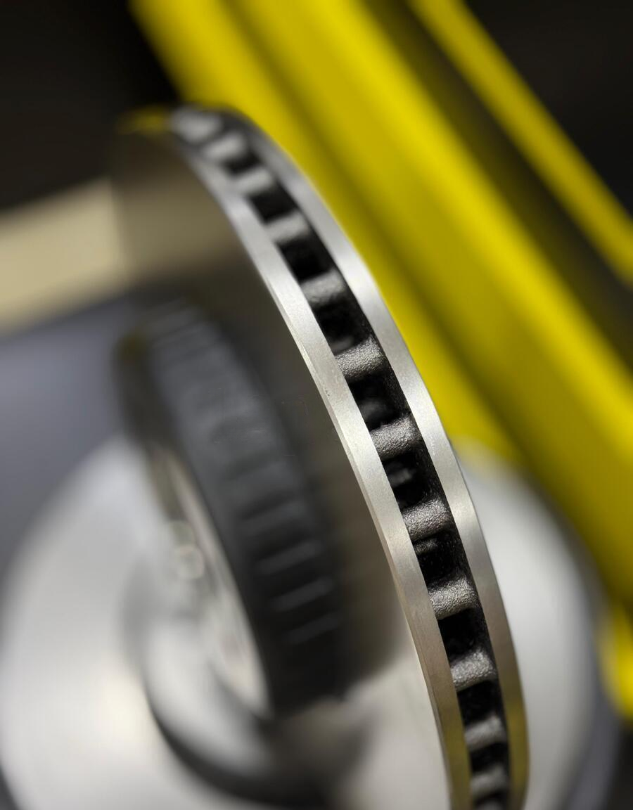 Ön əyləc diskləri Mercedes-Benz W205 C300 — Avto, Bakı (3)