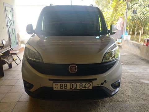 Fiat Doblo, 1.3 L, 2015 il, 168 300 km — Bakı