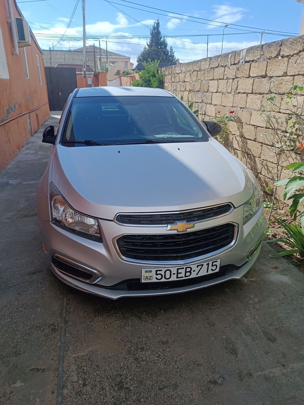 Satılır sevralet curuz 2014 vin 2015 real alıcı zəng vursun barter var 50-EB-715 — Avtomobillər, Saray