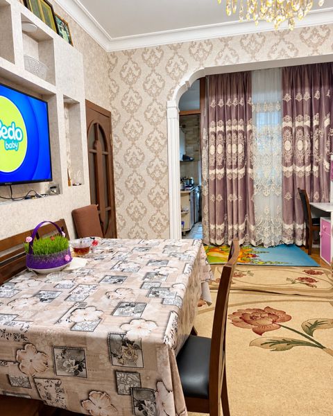 Satılır 3 otaqlı köhnə tikili 74 m² — Bakı