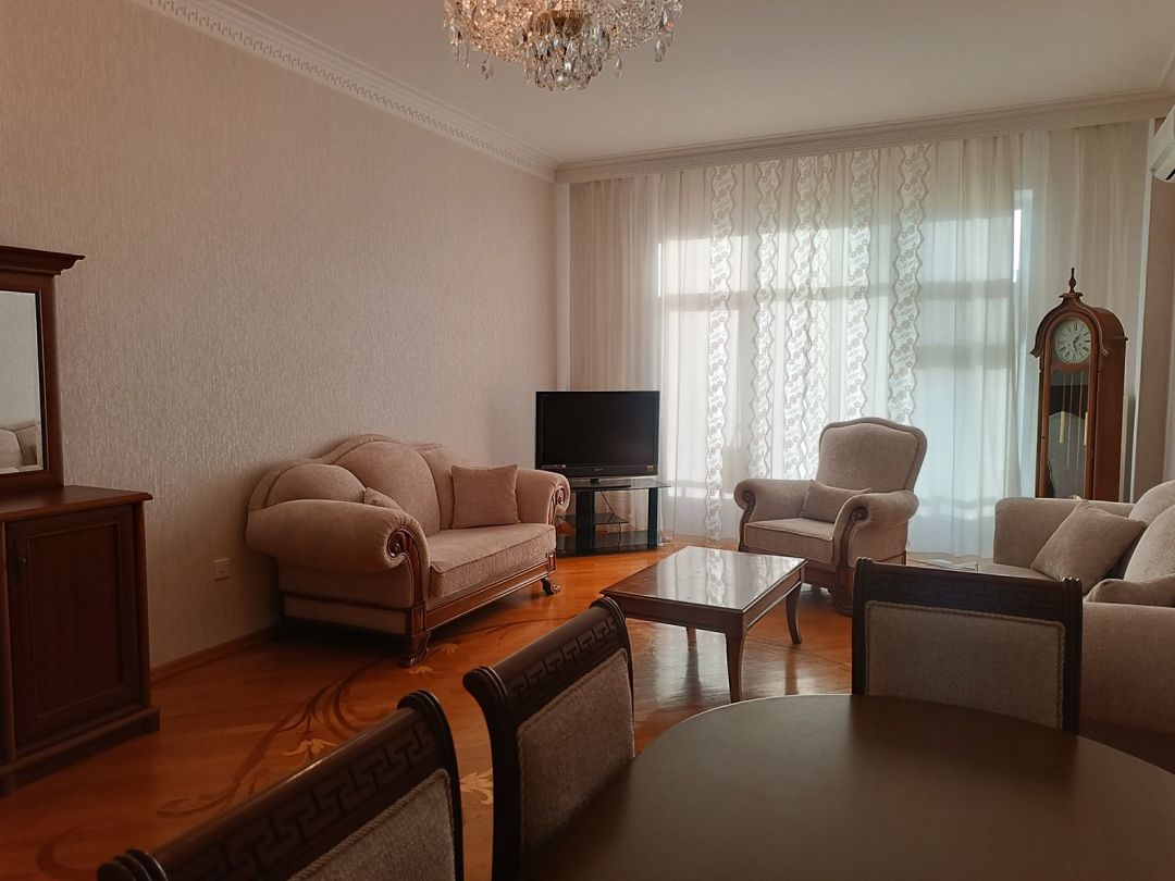 İcarəyə verilir 3 otaqlı yeni tikili 168 m² — Mənzil, Bakı (5)