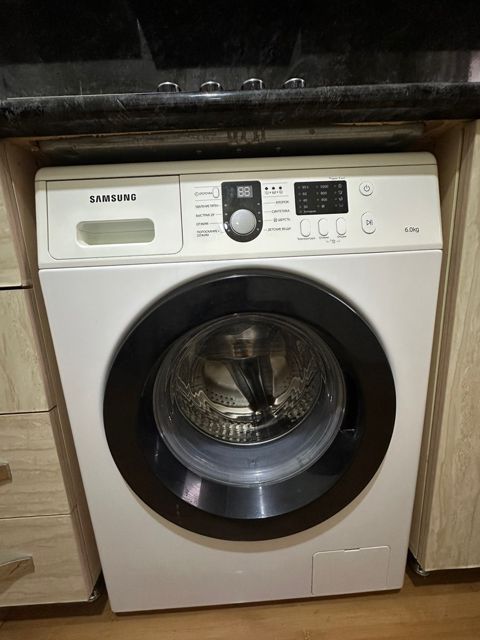 Paltaryuyan Samsung — Bakı