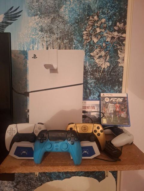 PlayStation 5 oyun seti - Konsol: Sony PlayStation 5 (ağ rəng) — 1 300 ₼ · Bakı · Oyun konsolları PlayStation 5 oyun seti - Konsol: Sony PlayStation 5 (ağ rəng) — Bakı