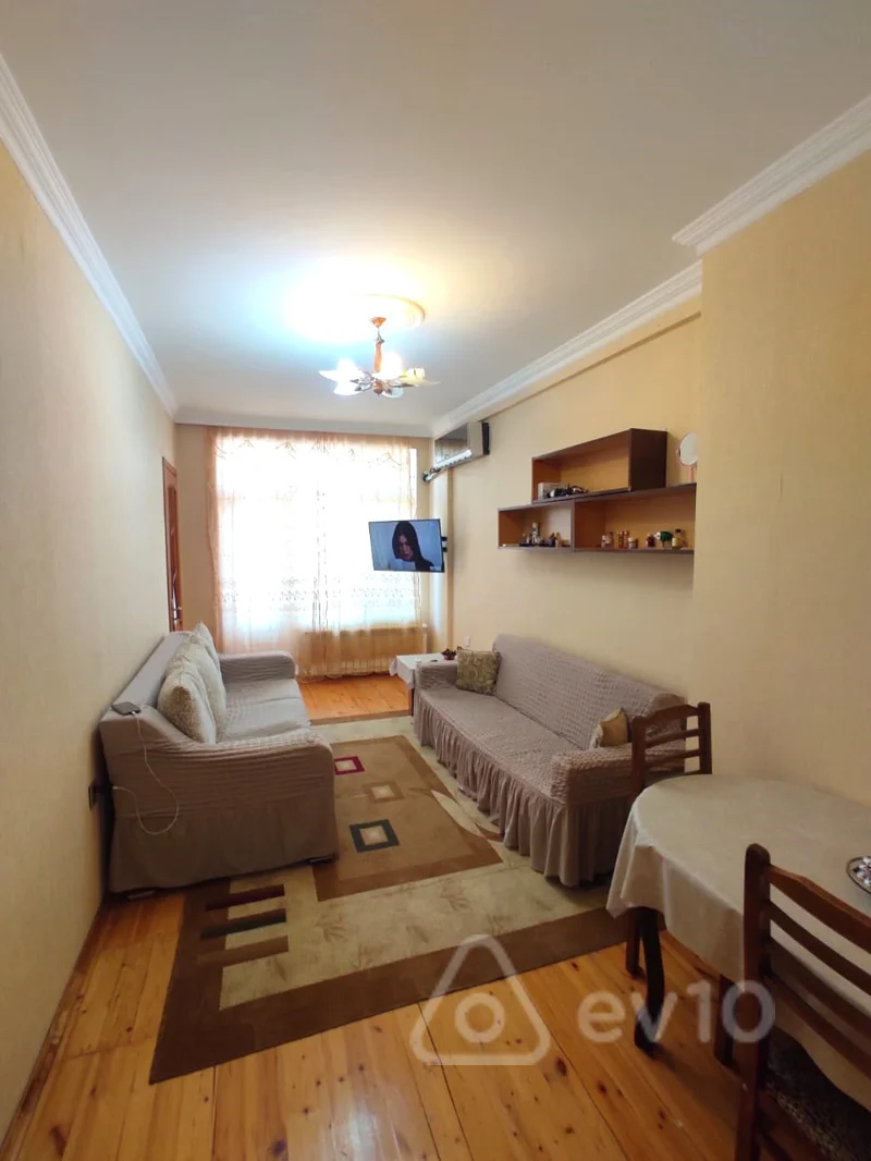 2 otaqlı mənzil, 70 m², Neapol kucesi — kirayə — Bakı
