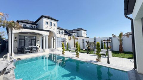 Satılır 5 otaqlı həyət evi/bağ evi 240 m² — Bakı