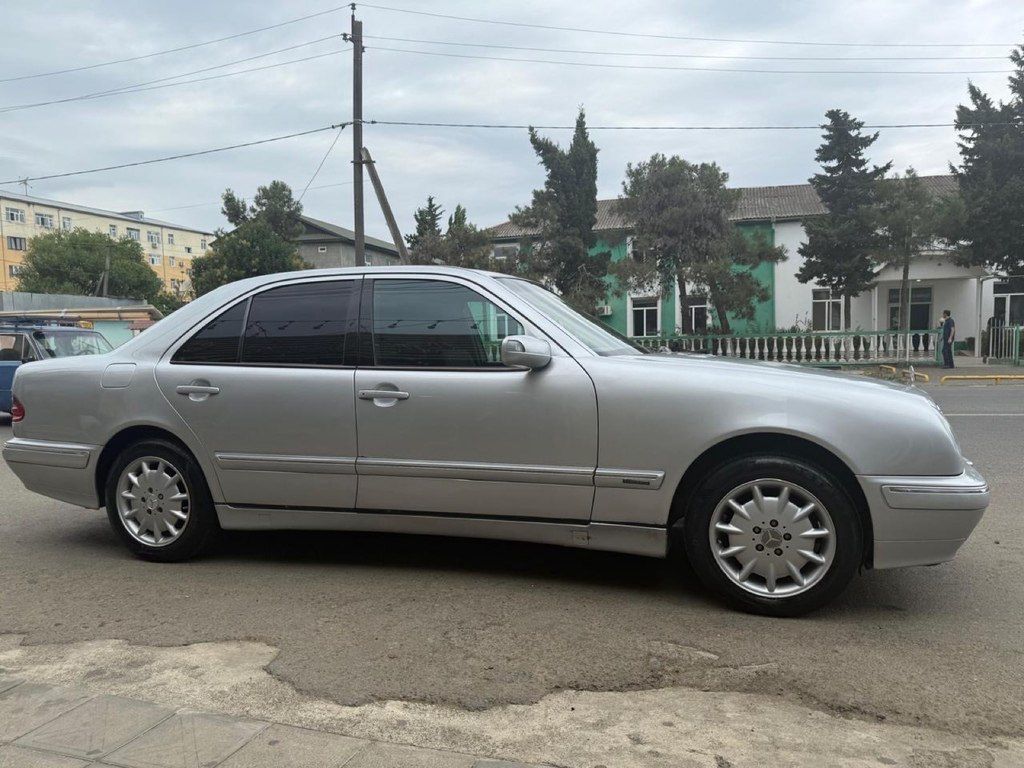 Mercedes E 220, 2.2 L, 2000 il, 485 000 km — Avtomobillər, Bakı (3)