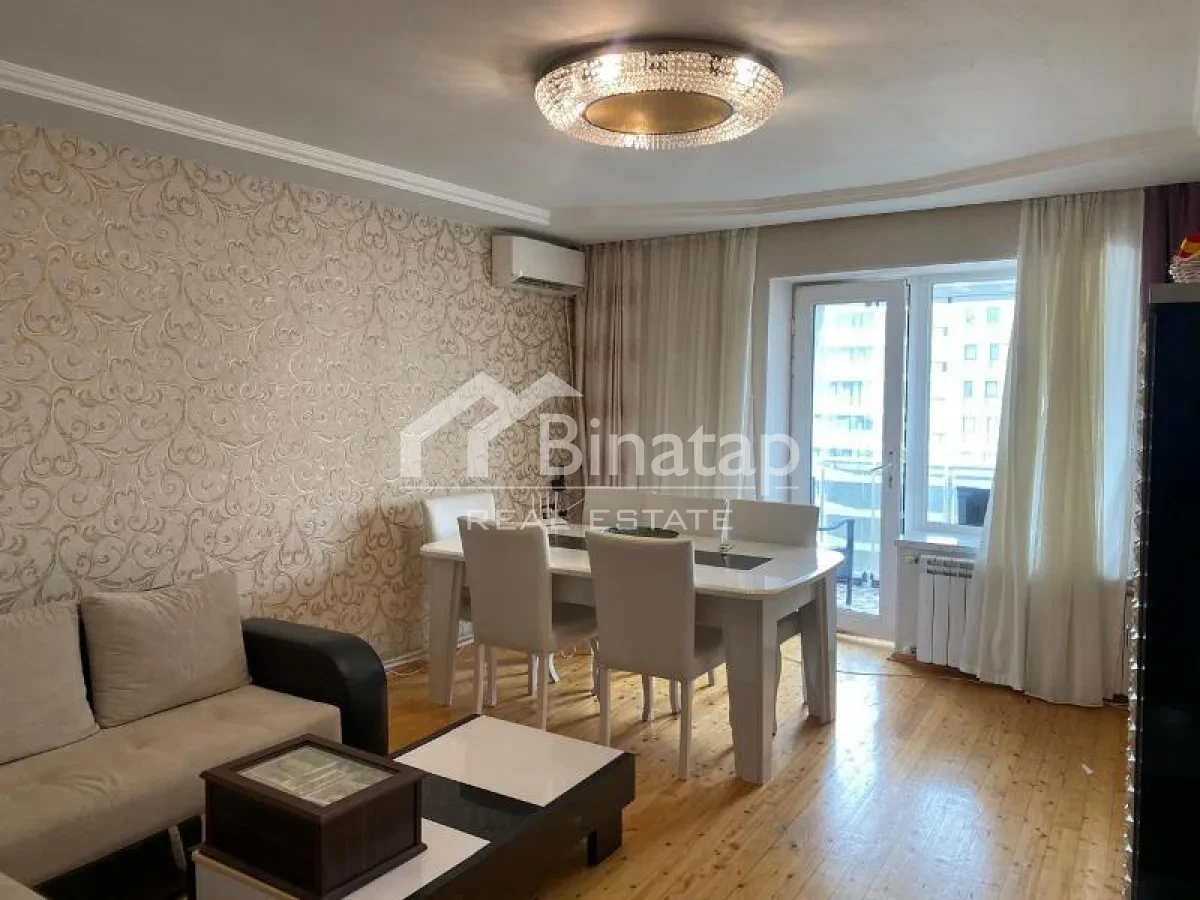 Satılır 3 otaqlı köhnə tikili 92 m², İçərişəhər metrosu, Səbail rayonu — Bakı