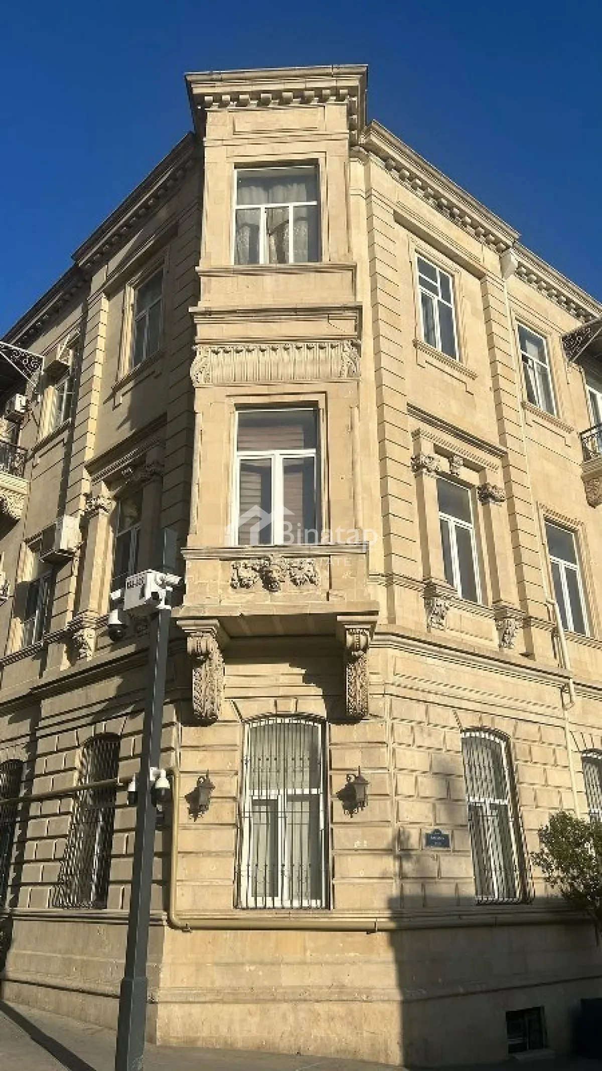 Satılır 3 otaqlı köhnə tikili 108 m², Sahil metrosu, Nəsimi rayonu — Bakı