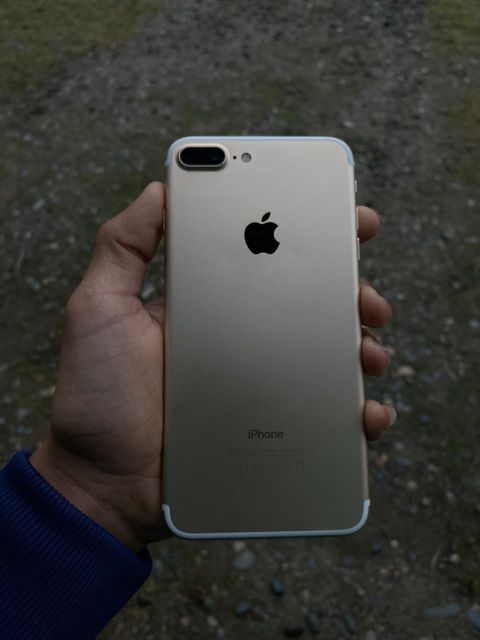 Apple iPhone 7 Plus Silver 128GB — Bərdə