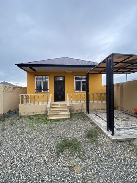 Satılır 3 otaqlı həyət evi/bağ evi 90 m² — Bakı