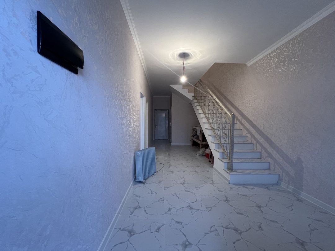 Satılır 4 otaqlı həyət evi/bağ evi 150 m² — Ev, villa, Bakı (2)