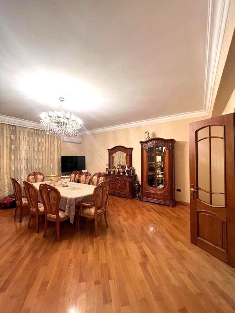 4-otaqlı yeni tikili kirayə verilir, Nərimanov m., 165 m² — Bakı