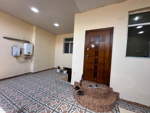 Həyət evi, Binəqədi qəs — Bakı