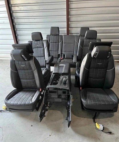 2021-25 cadillac escalade salon oturacaqlari desti — Bakı