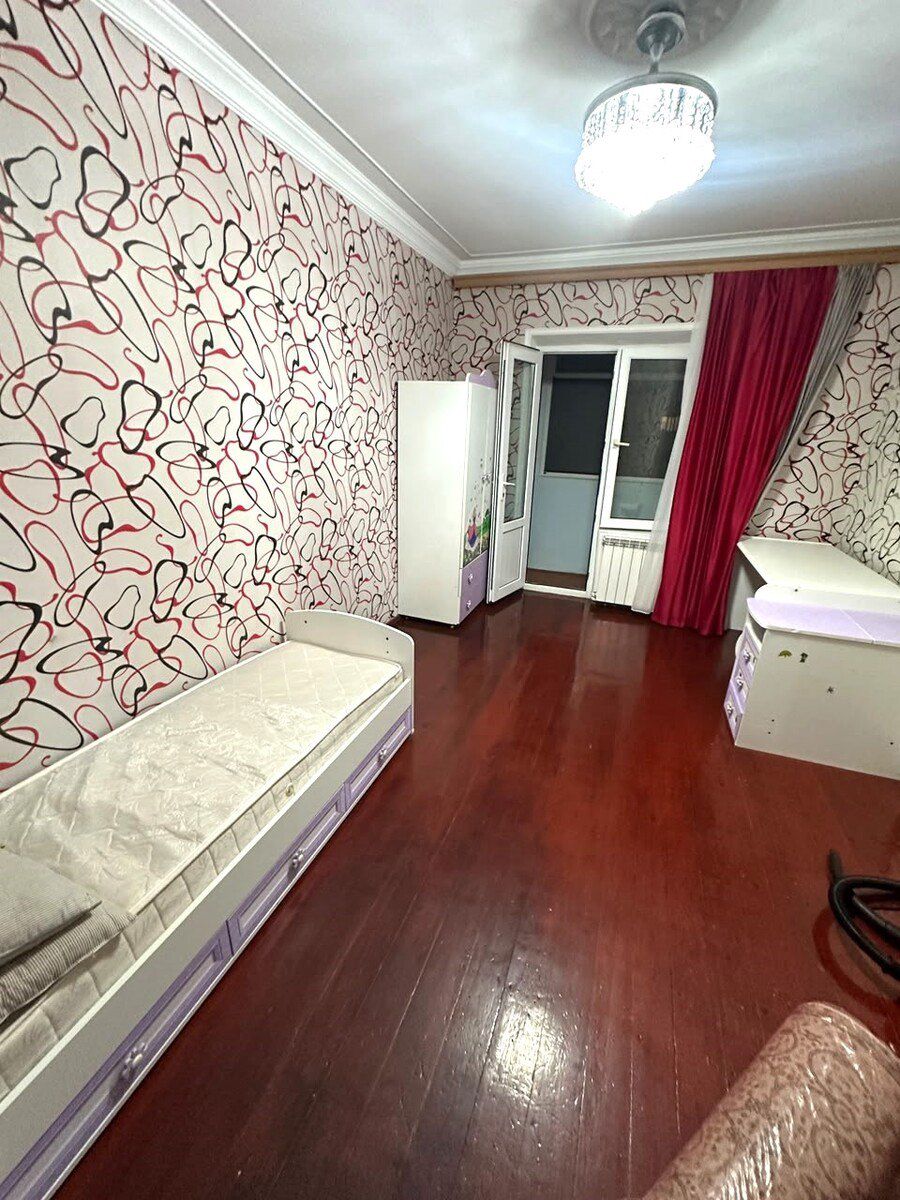 İcarəyə verilir 3 otaqlı köhnə tikili 150 m² — Mənzil, Bakı (5)