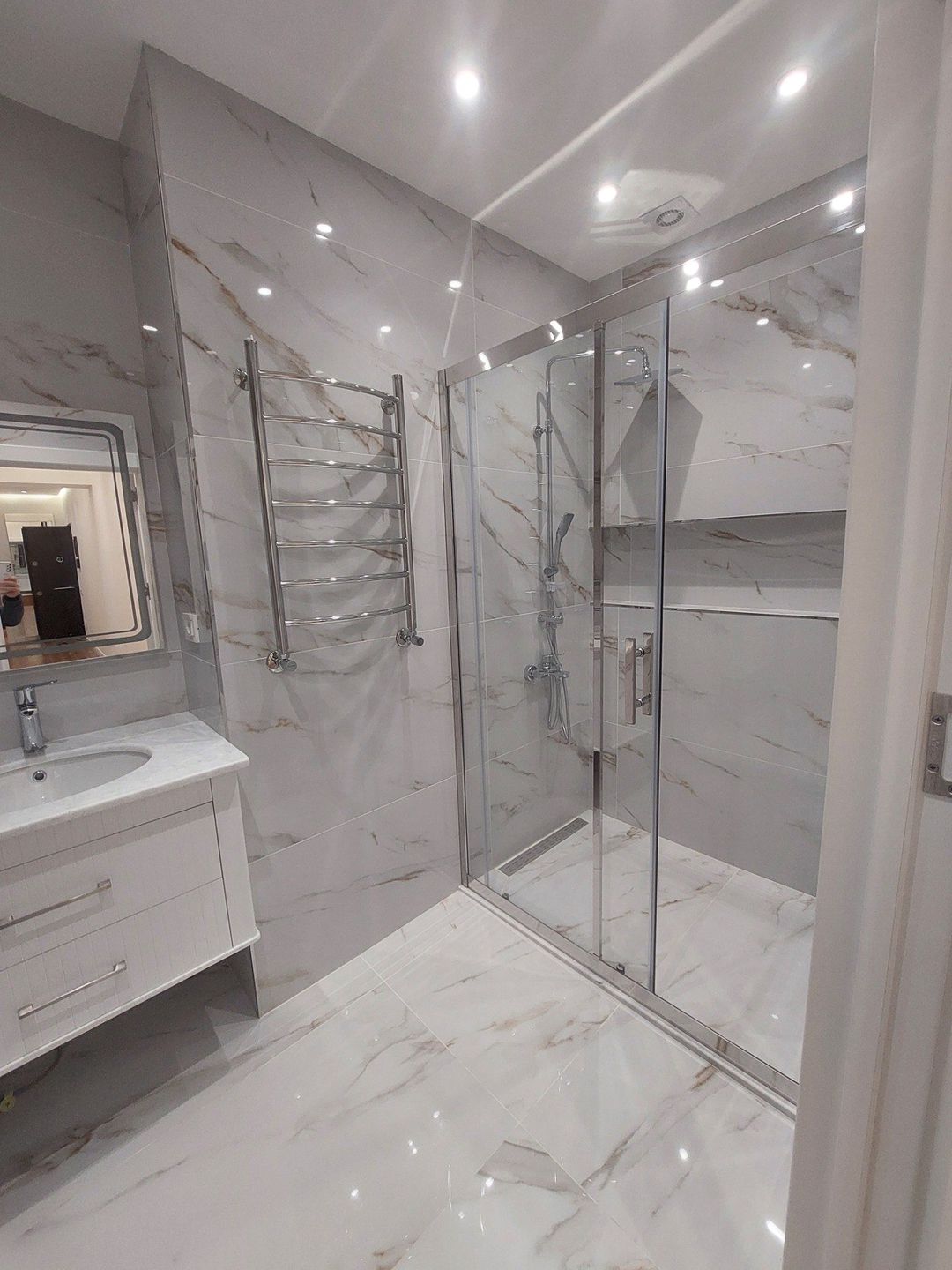 İcarəyə verilir 4 otaqlı yeni tikili 200 m² — Mənzil, Bakı (12)