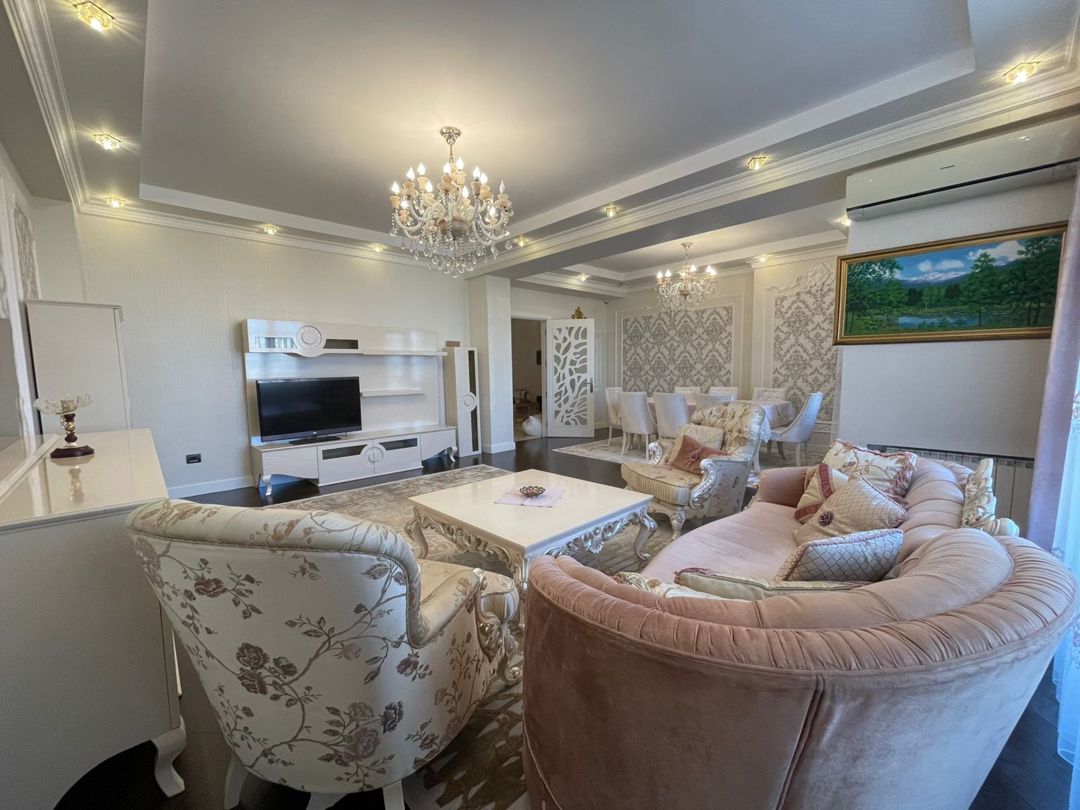 Satılır 4 otaqlı yeni tikili 240 m² — Mənzil, Bakı (4)