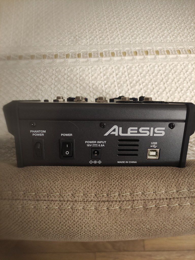 "Alesis" audio mikşer — Musiqiə alətləri, Bakı (2)
