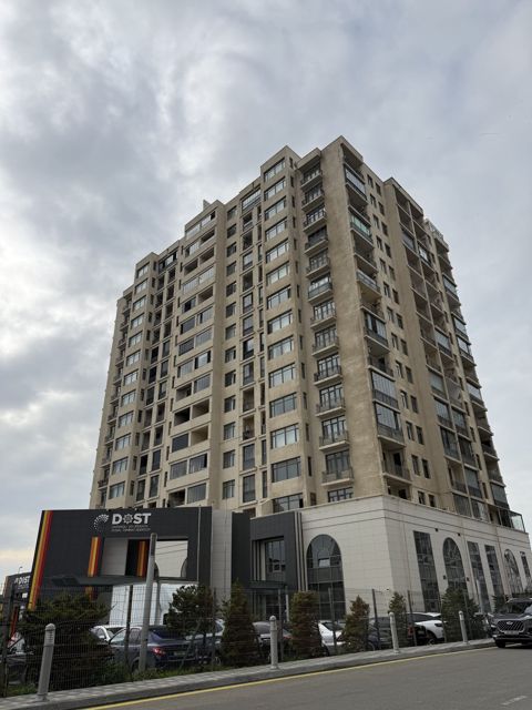 Satılır 3 otaqlı yeni tikili 167.2 m² — 370 000 ₼ · Bakı · Mənzil Satılır 3 otaqlı yeni tikili 167.2 m² — Bakı