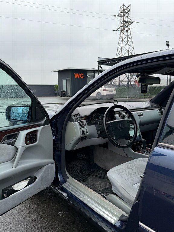 Mercedes E 230, 2.3 L, 1996 il, 420 000 km 10-UM-645 — Avtomobillər, Bakı (7)