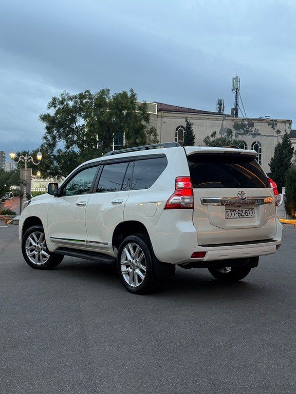 Toyota Land Cruiser Prado, 2.7 L, 2011 il, 258 000 km 77-GP-677 — Avtomobillər, Bakı (11)